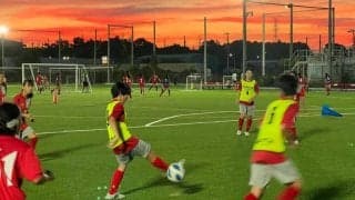 サッカーパパ・ママが必ずぶつかる“2つの壁”専門家が解説。移籍はNG？　負けず嫌いに育てる方法は？