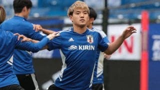 「黄色&青って新鮮」「すごく元気になる色」日本代表の新トレーニングウェアは“黄色“、堂安律が合宿スタートを報告