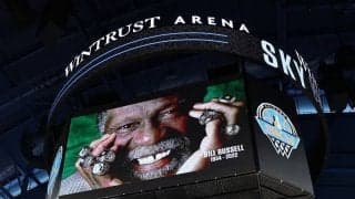 セルティックスがビル・ラッセルに敬意を表してペイントエリアへ背番号6をペイント