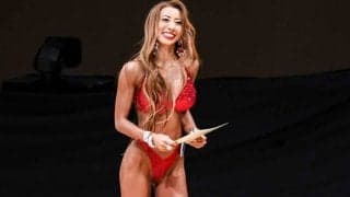 女王・安井友梨、涙のビキニフィットネス7連覇　68歳・丹羽裕子はミスフィットネスV