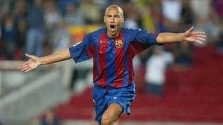 ｢神だ｣!! バルセロナが公開したラーションの伝説的ゴールが話題! ｢スウェーデン最高の選手の1人｣などと反響のマラガ戦で見せた｢驚異のループシュート｣