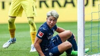 ｢カッコいい｣！浅野拓磨「黒＆杖コーデ」！日本代表戦士も「WOW」「クール」と反応！復帰に向けての一歩