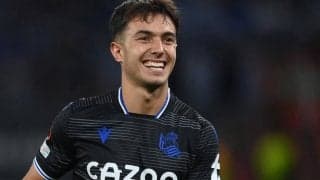 今季で退団報道のブスケッツ、バルサは後継者に久保建英の同僚を狙う