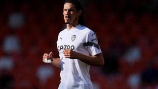 ドジなカバーニ、バレンシアデビュー直前でトランクに指を詰める