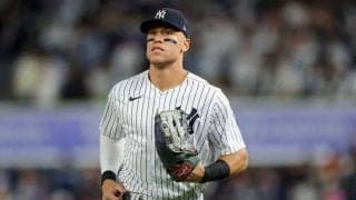 【MLB】“チョイ投げ”なのに「ミサイルのよう」　ジャッジの「完璧なバズーカ」に驚愕