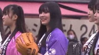 アイドル9人の“同時豪快足上げ”が「めちゃかわいい」　恥ずかし大暴投が「カオス」