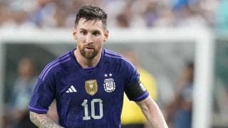 「人間やめてて好き」リオネル・メッシが決めた「異次元のループシュート」が話題! 470万再生のゴラッソ