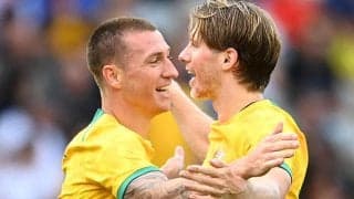 岡山FWミッチェル・デュークが代表戦でもドンピシャヘッド！　裏ではJ2でムークがゴールとオーストラリア戦士がリンク