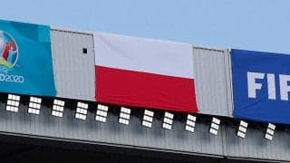 ポーランド代表のW杯用ユニフォームはナイキ製なのにシンプル!!　胸には国章、袖に白鷲の巣