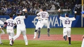 ヤクルト、劇的サヨナラで9回目リーグ優勝　新人の丸山和が大仕事、野村監督以来の連覇