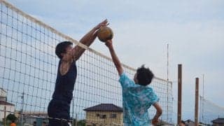 年々進化する畑の上の熱戦！　第9回ファームバレーを開催