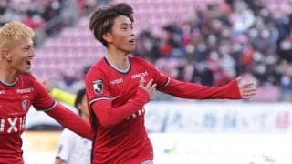 「鼻血でた」「ジャニーズにいてもおかしくない」女性誌に登場した鹿島MF荒木遼太郎にファン大興奮！「たまには違う一面も見てね〜」