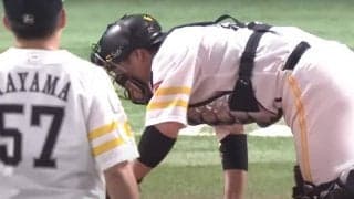 四つん這いで突如の猛ダッシュ　打者＆審判心配も「ベンチからもはや誰も来ない」