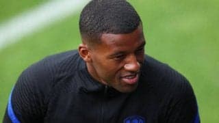 長期離脱のワイナルドゥム、ローマとPSGは契約見直しに向けた交渉開始か