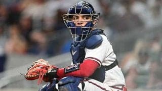 捕手の“大袈裟”すぎるフレーミングに米爆笑　ワンバンなのに「ストライクに見える」