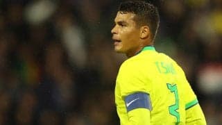 「この女神は誰だ」「完璧だ」ブラジル代表主将、チアゴ・シウバの妻が披露したユニフォームコーデが絶賛「ロンドンの女王だ」