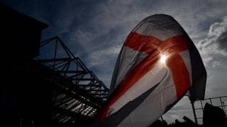 英国史上初、女性ファンが全試合出禁に…