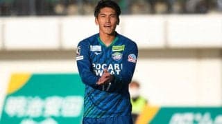 「奥様めちゃキレイ」「どこで知り合うんだろう」徳島FW一美和成の200試合達成セレモニーが大反響！ 奥様に視線が集中「お綺麗ですね」