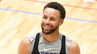 NBA大スターが日本の少女に“神対応”　優しいバスケ教室に米和む「なんて可愛いの」