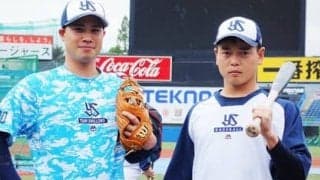 ヤクルト連覇を支えた名脇役の成長秘話。山崎晃大朗の「献身力」と奥村展征の「声」はチームに勇気を与え、勝利へと導いた