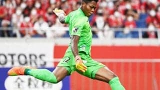 鈴木彩艷「フィールドでは何もできなくなった」少年が世代屈指のGKへ。先輩・西川周作のことは「本当にすごい」とリスペクト