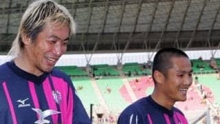 森島寛晃は相棒・西澤明訓と終始無言で移動。優勝チームからの「ありがとう」の言葉に何も返せなかった