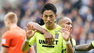 森岡亮太が「左足のコントロールショット」で今季3点目決めた！ 両手で呼び込んで、ゴールネットに決勝弾突き刺す！