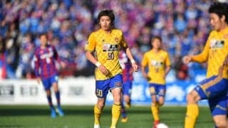 増嶋竜也が妻・潮田玲子と元スペイン代表FWビジャとの3ショットを公開！ 偶然の遭遇に「急に嫁が写真撮ってほしいと」と、夫婦のやり取り明かす！