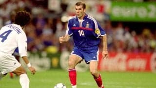 ジダンのマルセイユルーレットをそのままデザインに！ボルドーの新ユニフォームが斬新