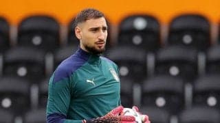 時代の最先端はドンナルンマの「トゲつき」【サッカーの進化の「抜け道」ルール規定がないGKグローブ】(3)