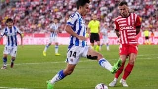 漫画級！？久保建英が4人を相手する“決定的瞬間”が話題「囲まれるTAKE！」