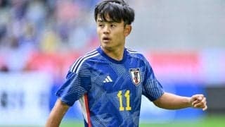 「二人の偉大な日本人」久保建英と“キャプ翼”のシンクロ写真をクラブ公式が公開で話題！ 相手選手に囲まれた2つの画像比較に大きな反響