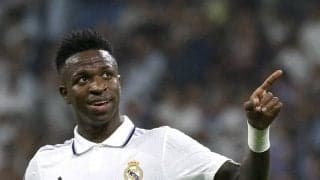 ｢最高のブラジル人｣!! レアルのブラジル代表FWが欧州CLで見せた｢逆エラシコ｣が話題！ 相手2人を置き去りにしたシャフタール戦での超絶テクニック