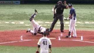 突如の“ブレイクダンス”に「必死に笑いを堪える千賀」　むしろ敵が神妙「気の毒そう」