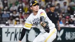 山川が後ずさりで驚き…　東浜の“ビタビタ”直球が「インズバたまらん」「最高」