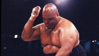 ブッチャーがテリーの右腕をフォークで「えぐり抜きます！」。全日本プロレスの名実況アナが振り返るまさかの瞬間