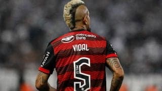 ビダルに衝撃…父エラスモさんが突然の心肺停止で帰らぬ人に