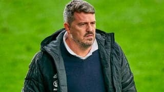 伊東純也所属のランスがオスカル・ガルシア監督を解雇…10試合中6試合で退場者が出る不運、暫定指揮官は29歳