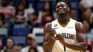 ヒート戦で左足首をひねったザイオン…早々にコートを去るも大事には至らず