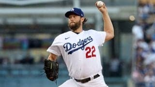 メジャー最強左腕の1球に米衝撃　ベース2m手前なのに…打者は「今季最悪のスイングだ」