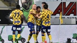 「ゲームでしか見たことない軌道だ」香川真司がCKを直接ゴールに叩き込む！ 「こんなんできたら最高やん」とファン大興奮のビューティフル弾！