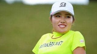 古江彩佳が逃げ切りV2達成！　日米9勝目、岩井明愛の猛追も土壇場18番でバーディー