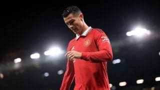 「まさに父と息子だ」Ｃロナウドと恩師の「ピッチ上の2ショット」がイングランドで大反響！ 「クラブ史に残る２人」などコメント相次ぐ！