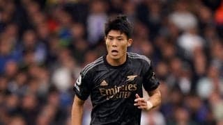 ｢まじでバケモン｣!! アーセナルが21歳MFの｢スーパーゴール｣を守り切り4連勝! 日本代表・冨安健洋は左右のサイドバックで出場