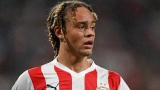 「公式がこんなことするなんて」PSVがアーセナルに宣戦布告！“電話パフォーマンス”を披露するのは誰だ！？