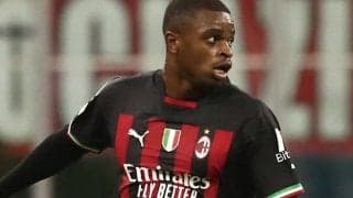 ミラン、カルルとの契約延長が振り出しに… 合意目前で突然の代理人変更