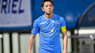 「こんな写真見たら感激いっぱいです‼️」川崎の選手が横浜FCのJ1昇格を祝う「絆で結ばれた3ショット」にファンが感動のコメント！ 「チームが別になっても仲間」のコメントともに公開した画像