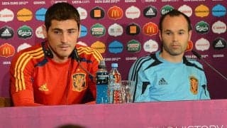 4度W杯出場のイニエスタが解説者としてカタールW杯に参加！ 盟友カシージャスと共演