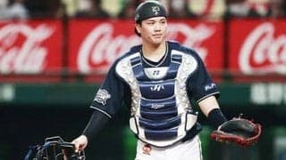 オリックス・伏見寅威が語る「同い年のライバル・中村悠平への思い」「村上宗隆封じへの秘策」