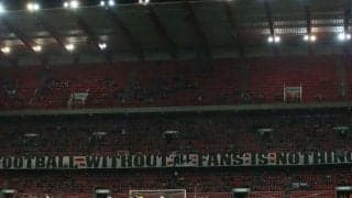 サポーターの暴挙で中止になった試合でドラマ！ピッチでノルウェー代表FWがプロポーズ